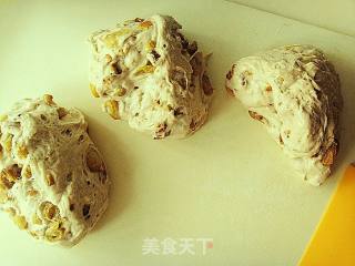 Whole Wheat Walnut Grape Bread recipe