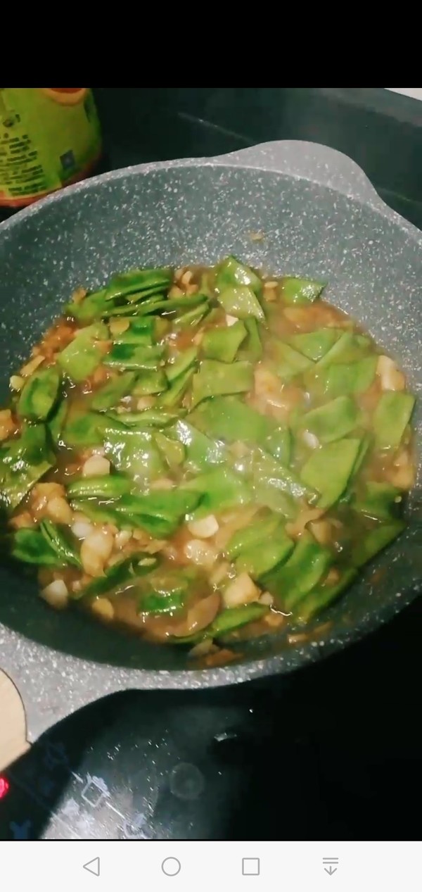 Stir-fried Beans with Fresh Garlic recipe