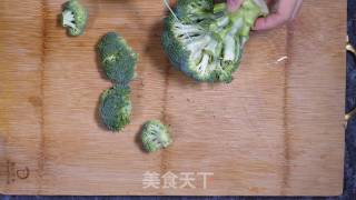 Baby Food Supplement with Nutritious Pureed Broccoli recipe