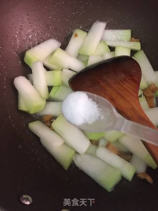 Winter Melon and Radish Dried Minced Meat Soup recipe