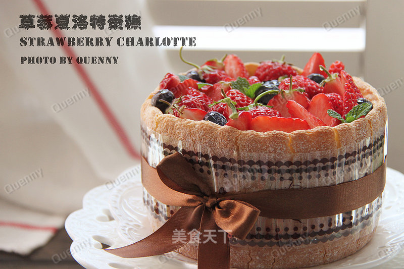 【strawberry Charlotte Cake】