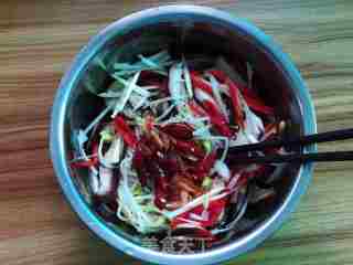 Bean Sprouts Mixed with Shiitake Mushrooms recipe