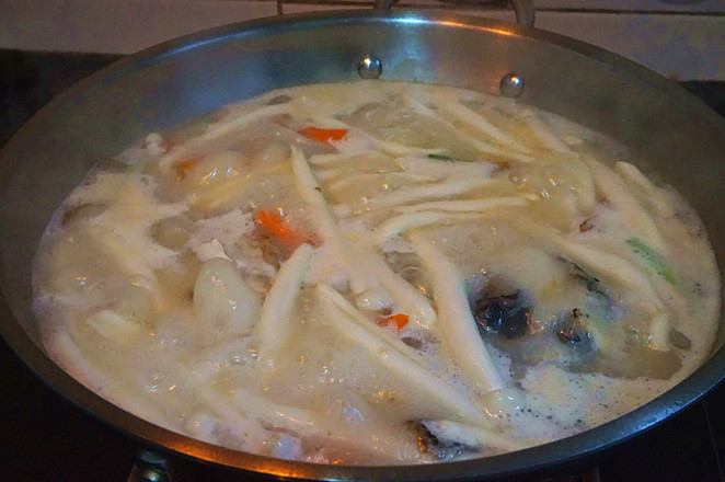 Fresh Mushroom Fish Head Soup recipe