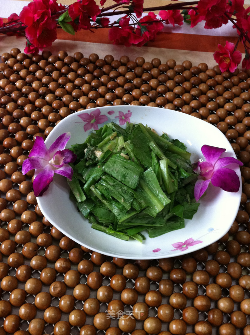 Lettuce with Tahini Sauce recipe