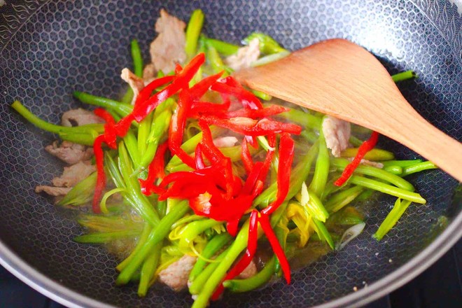 Stir-fried Pork with Daylily recipe