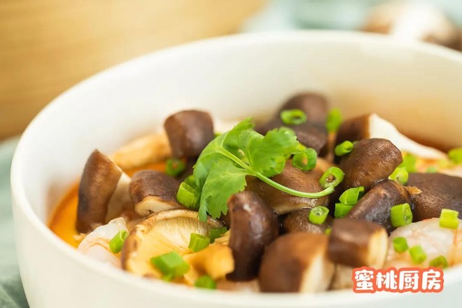 Steamed Egg with Shrimp and Mushroom recipe