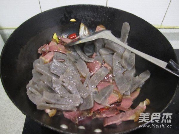 Guozi Bacon, Roasted Mushroom and Taro recipe