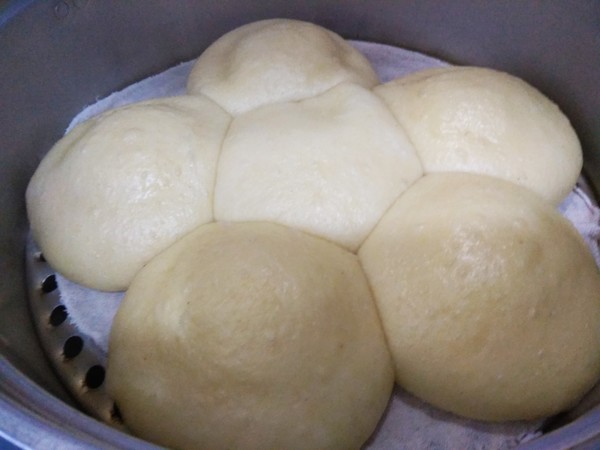 Straw Hat Bean Buns recipe