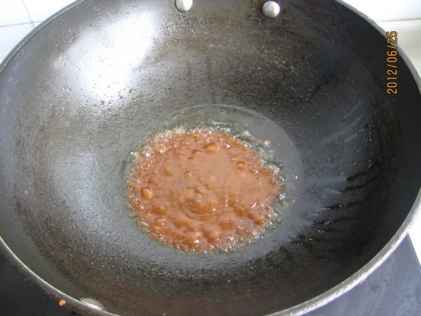 Sauce Pork with Bitter Chrysanthemum recipe