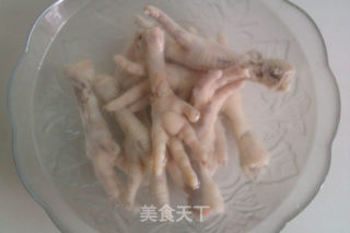 Family Red Oil Chicken Feet recipe