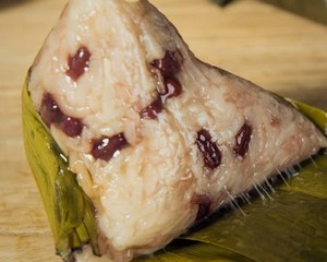 Detailed Version of Triangular Rice Dumplings Sweet and Soft Glutinous Red Bean Dumplings recipe