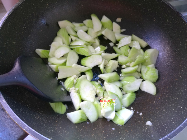 Loofah Soup for Moistening Dryness and Dispelling Fire recipe