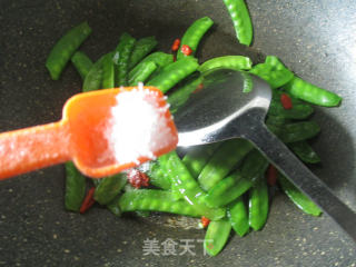 Goji Berry Snow Peas recipe