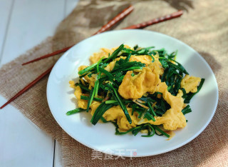 Scrambled Eggs with Leek and Shrimp Skin recipe