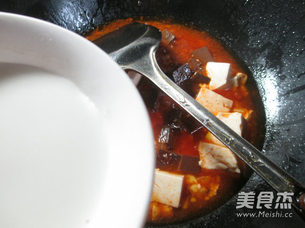 Spicy Duck Blood Tofu Soup recipe