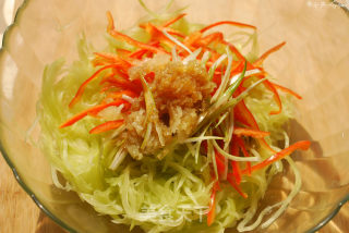 Enhance Appetite and Promote Digestion. Crystal Clear Cold Food-cold Salad Shredded Lettuce recipe