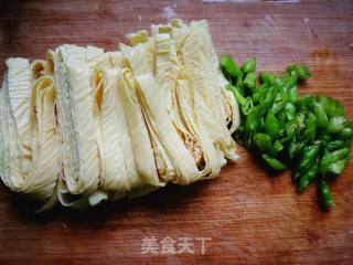 Lettuce with Tofu Skin recipe