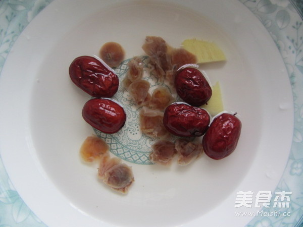 Steamed Turtle with Jujube Balls recipe