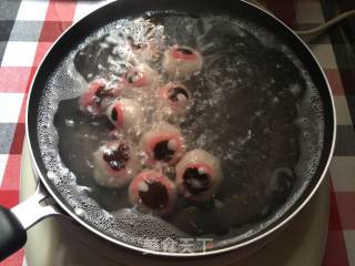 Wine Jelly Eyeballs recipe