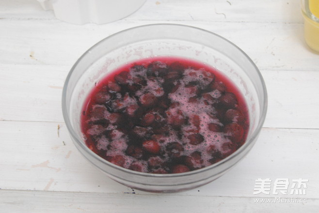 Cherry Beans and Berries Frozen recipe