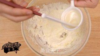 In A Few Simple Steps, You Can Make Lanyulan Tea Milk Cover at Home recipe