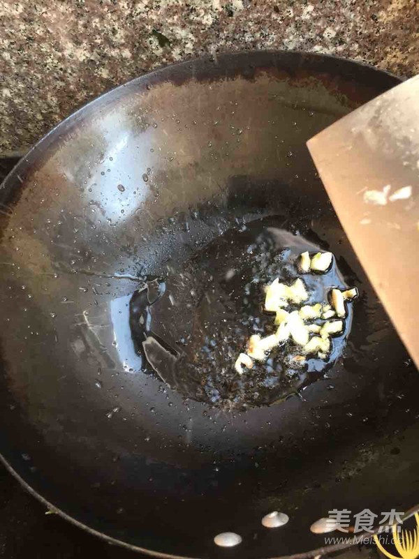 Stir-fried Watercress with Garlic recipe