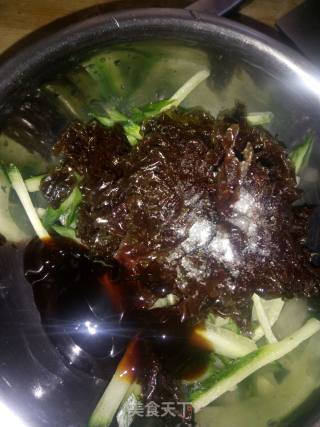 Cucumber Mixed with Seaweed recipe