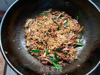 Colorful Fried Noodles recipe