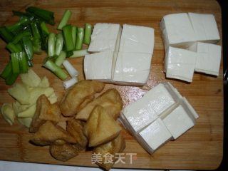 Tofu Crucian Carp Soup recipe