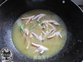 Thai Curry and Winter Melon Chicken Feet recipe