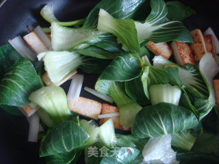 Stir-fried Tofu with Greens recipe