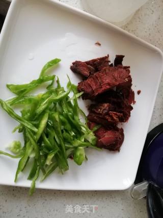 Stir-fried Beef with Green Pepper recipe