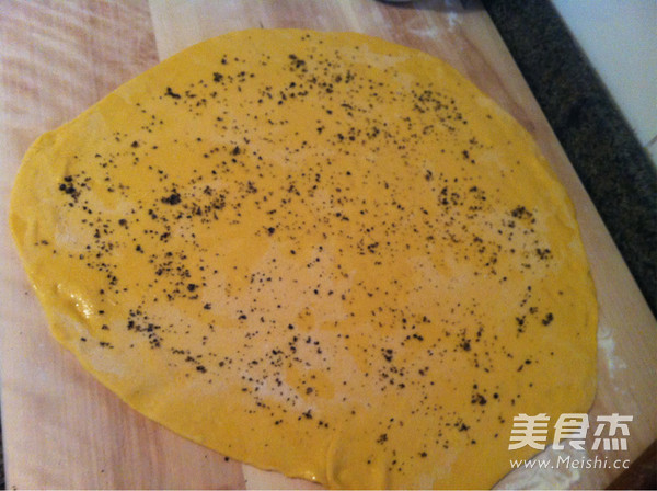 Pumpkin Black Sesame Salt Flower Roll recipe