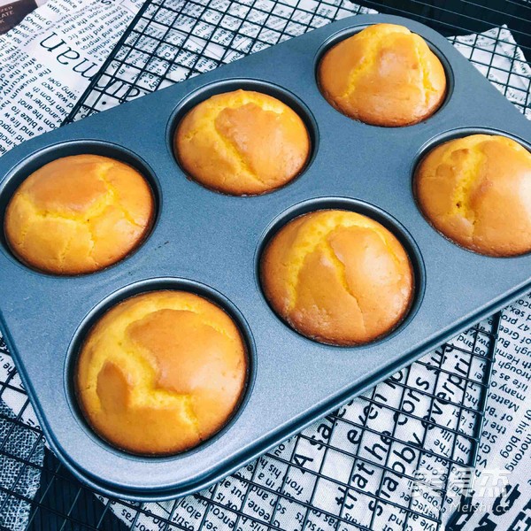 Round Sponge Cake Like A Lollipop recipe