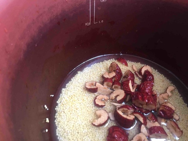 Rhubarb Rice Porridge recipe