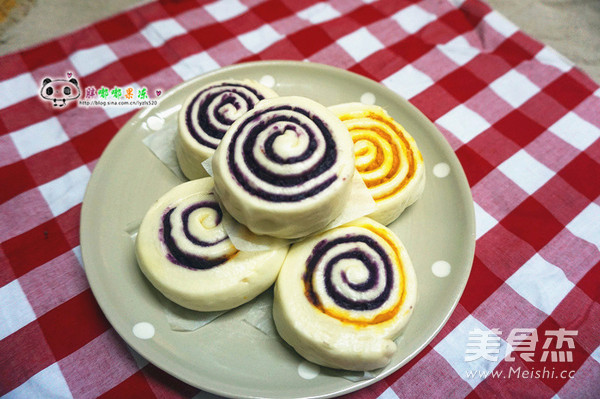 Purple Potato Stuffed Buns recipe