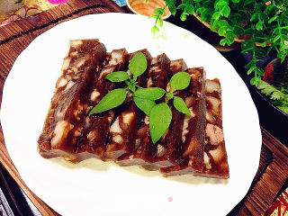 Homemade Translucent and Smooth Creative Frozen Elbow recipe