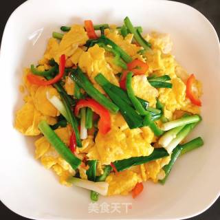 Scrambled Eggs with Green Garlic recipe
