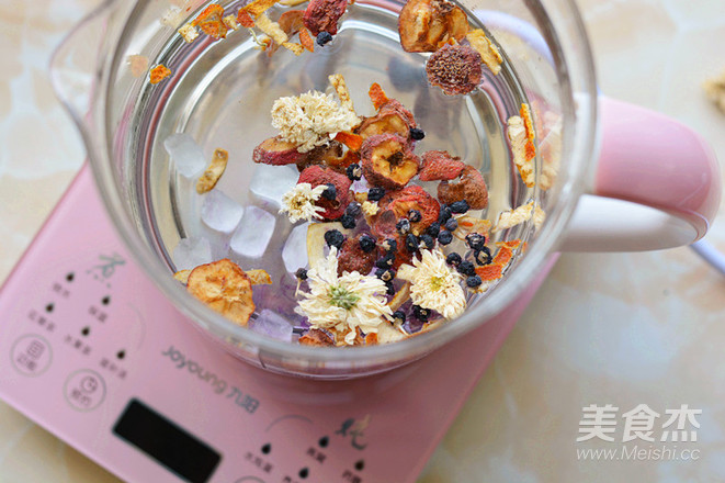 Chrysanthemum and Hawthorn Tea for Qingxin Mingmu recipe