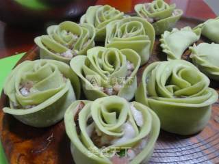 Hot Internet's Rose Dumplings recipe