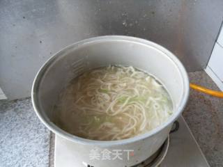 Squeeze Hot Noodle Soup recipe