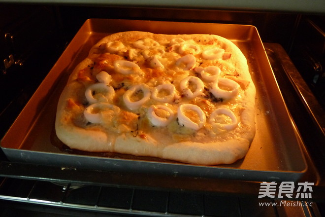 Squid Perilla Pizza recipe