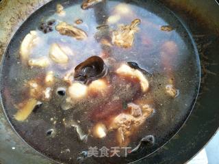 Stewed Duck with Chinese Fungus and Wolfberry recipe