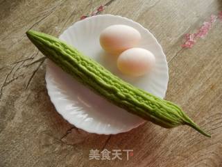 Bitter Gourd Fried Duck Eggs recipe