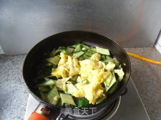 Fried Melon Slices with Egg recipe