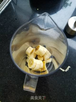 "summer Drink" Banana Milkshake recipe