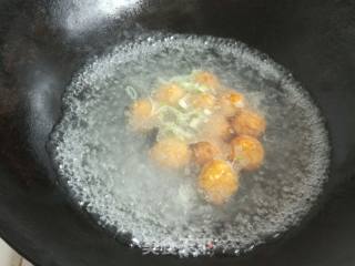 Spinach Soup with Water Chestnut Meatballs recipe