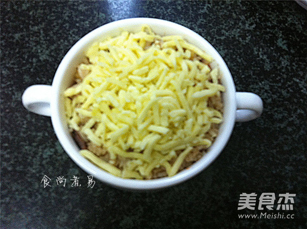 Baked Rice with Black Pepper Beef and Cheese recipe