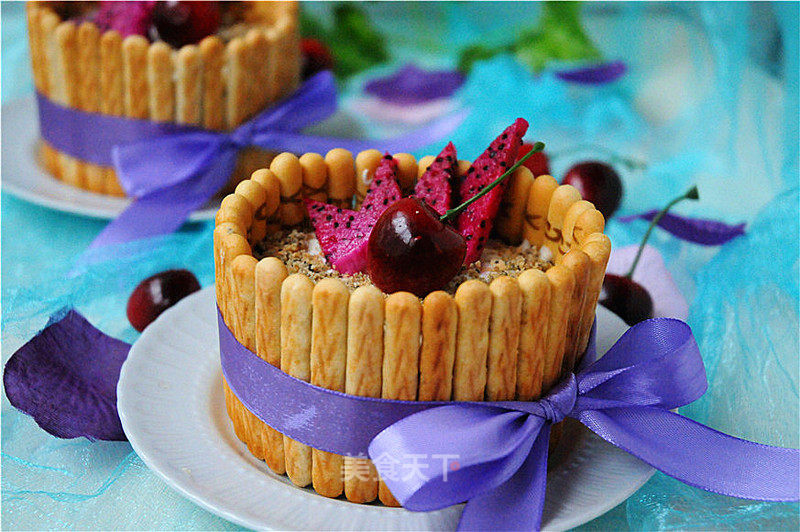 Sweet and Romantic-fruit Light Cheesecake recipe