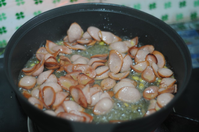 Stir-fried Beef Sausage with Green Red Pepper recipe